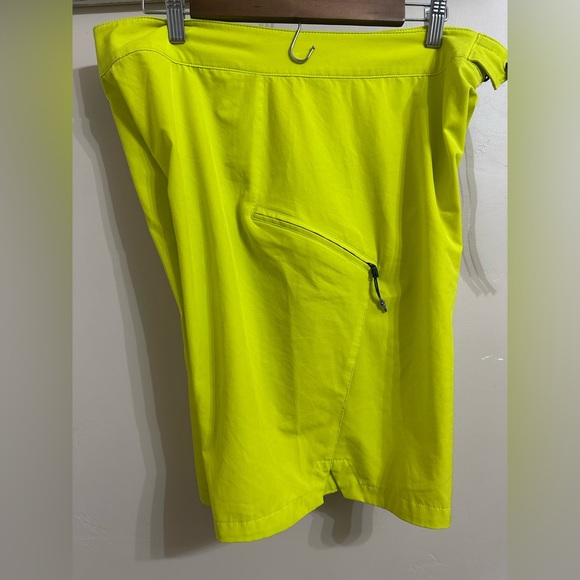Under Armour Neon Yellow Board Shorts - Picture 4 of 5